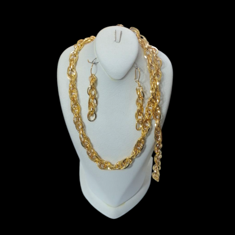 سرویس زنانه طرح طلا مدل شانل